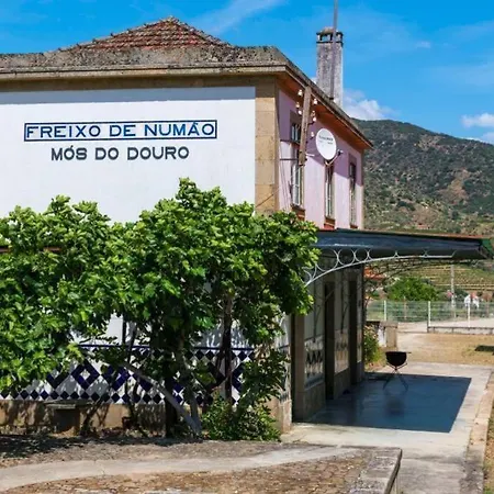 Casa Da Praca بيت للعطل Freixo de Numao