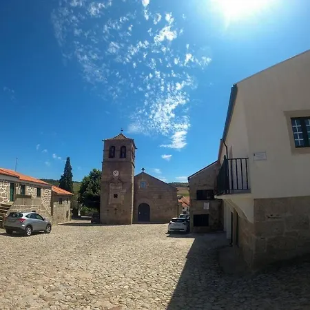 Casa Da Praca Freixo de Numao